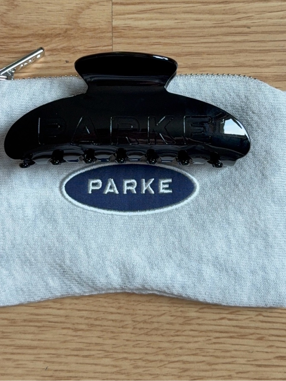 PARKE Claw Clip in Black Brand New with Pouch